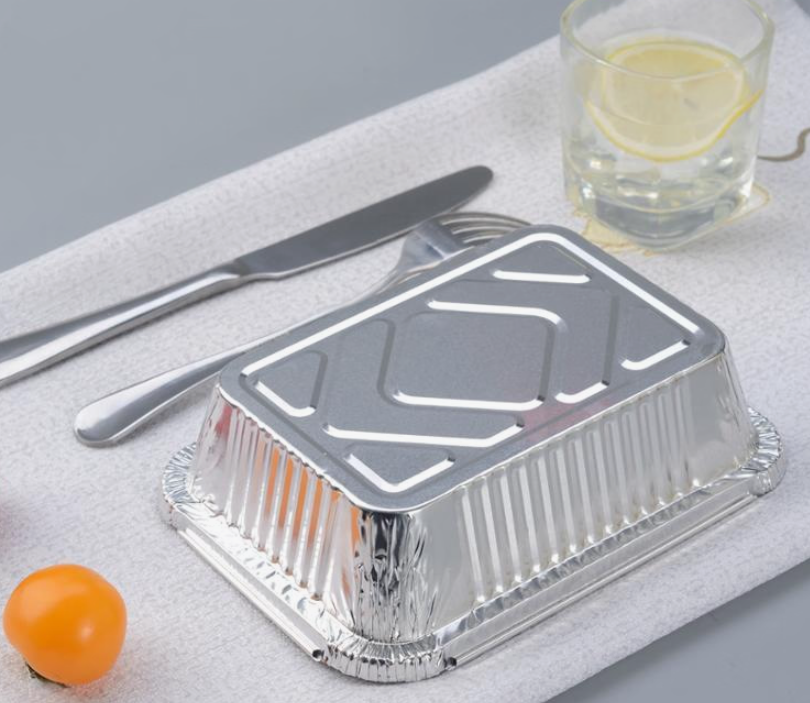 Posuđe od aluminijske folije: Je li to najpraktičniji izbor za catering i hranu za van?